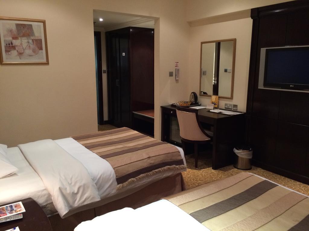 London Suites Hotel Dubai Bagian luar foto